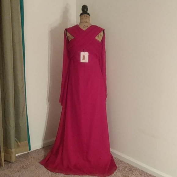 Expressions by Forever Yours Women's Formal Gown - Picture 4 of 13